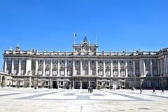 Royal Palace Madrid & Tapas Experience with Skip the Line Ticket