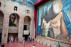 Dali Museum & Cadaques Small Group Tour with Hotel pick-up