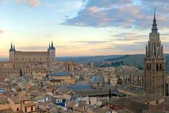 From Madrid: Toledo and Segovia Full-Day Tour With Tickets