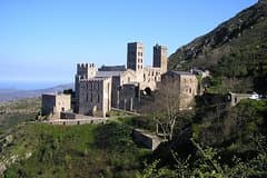 Dalí & Sant Pere De Rodes - Small group and hotel pick up from Palamós