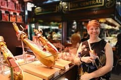 Barcelona Private Tour. Sagrada Familia & Park Guell with Tapas
