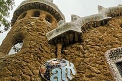 Barcelona Private Tour. Sagrada Familia & Park Guell with Tapas