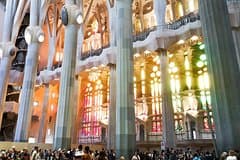 Barcelona Private Tour. Sagrada Familia & Park Guell with Tapas