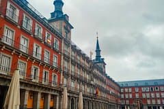 Layover in Madrid a Private Tour with a local: Best Highlights of Madrid