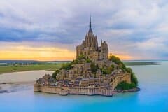 Paris to Mont-Saint-Michel: Full Day Round-Trip Transfer