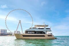 Dubai Luxury Yacht Tour with Live BBQ & Drinks