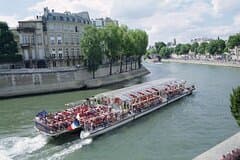 Paris Private Vintage Car Tour & River Cruise with CDG Transfers
