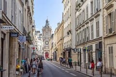 Half Day Paris Tour with CDG Airport pickup and drop off