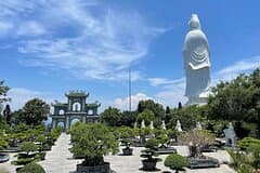 Explore Da Nang & Hoi An Full Day - Da Nang Budget Car Rental
