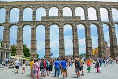 From Madrid: Toledo and Segovia Full-Day Tour With Tickets