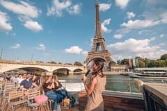 Seine River Guided Cruise with Kids by Vedettes de Paris