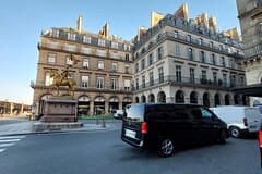 Private Transfer inside PARIS (Hotel / AirBnB / Train Station)