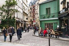 Half Day Paris Tour with CDG Airport pickup and drop off
