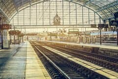 Transfer Paris Trainstation to Paris Hotel, fluent English driver
