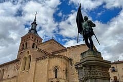From Madrid: Toledo and Segovia Full-Day Tour With Tickets