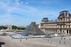  Private Guided Night Tour of Paris by a Vintage Car