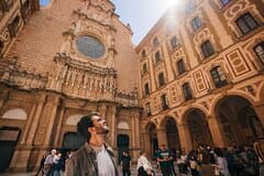 Montserrat, Girona and Costa Brava in 2 Days from Barcelona