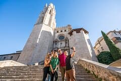 Montserrat, Girona and Costa Brava in 2 Days from Barcelona